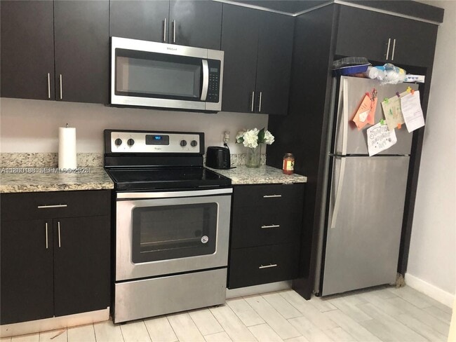 2228 SW 80th Terrace in Miramar, FL - Building Photo - Building Photo