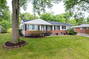 376 Crown Point in Columbia, MO - Building Photo