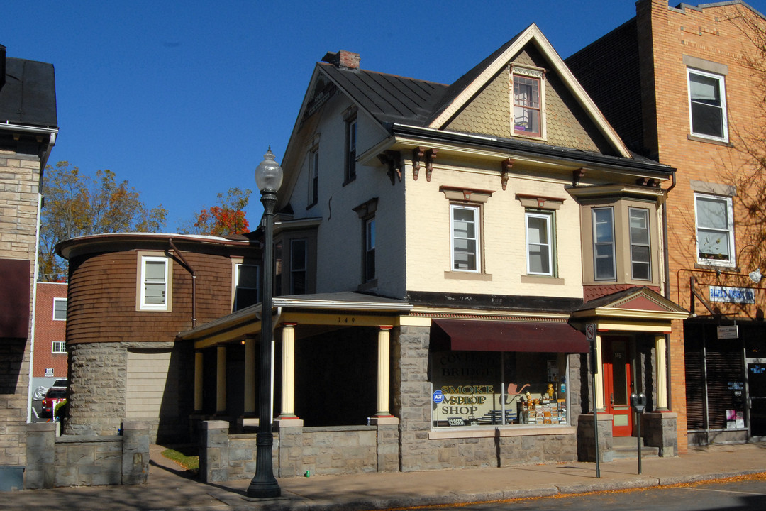 Covered Bridges Smoke Shop in Bloomsburg, PA - Building Photo