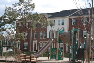 42956 Miltec Ter in Chantilly, VA - Building Photo - Building Photo