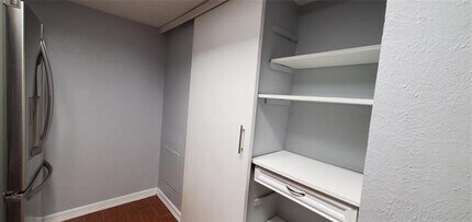 12818 Midway Rd in Dallas, TX - Building Photo - Building Photo