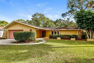 1124 Danny Dr in Sarasota, FL - Building Photo