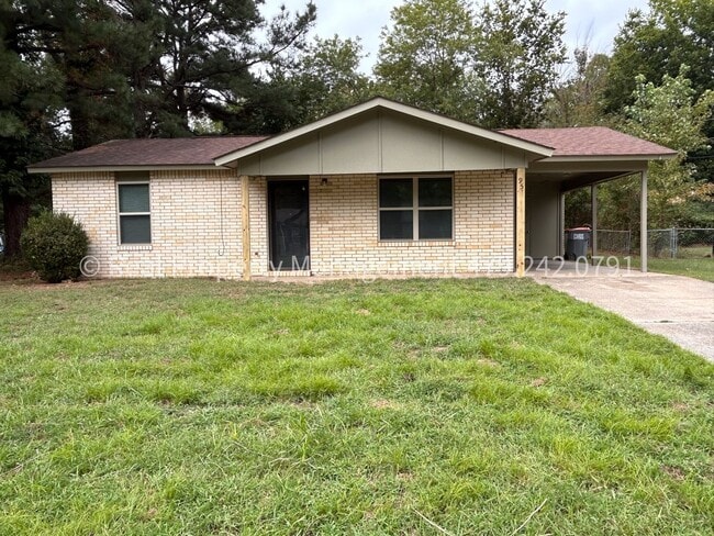 95 Neal St in Greenwood, AR - Building Photo - Building Photo