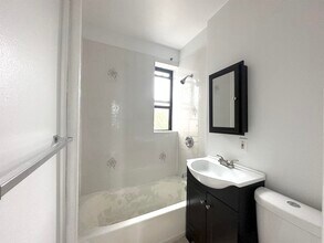 117 Corbin Ave in Jersey City, NJ - Building Photo - Building Photo