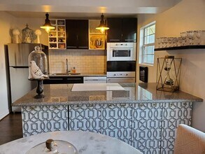 1433 Cedar Post Ln, Unit 52 in Houston, TX - Building Photo - Building Photo