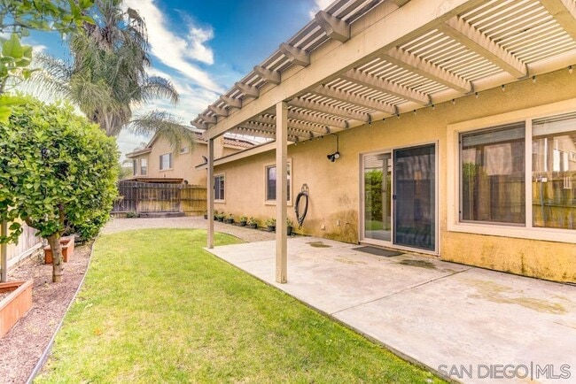9504 Paseo De Los Castillos in Santee, CA - Building Photo - Building Photo