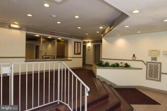 4415 Briarwood Ct N in Annandale, VA - Building Photo - Building Photo