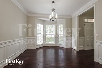 406 Sardis Rd N Alt Rd in Charlotte, NC - Foto de edificio - Building Photo