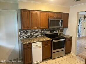 978 Nagle Dr in Rockledge, FL - Building Photo - Building Photo