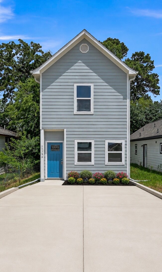 property at 11756 White Cedar St