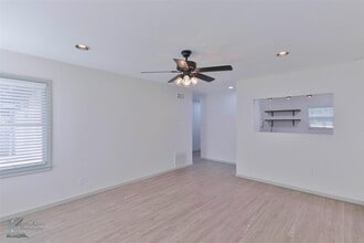 1337 S La Salle Dr in Abilene, TX - Building Photo - Building Photo