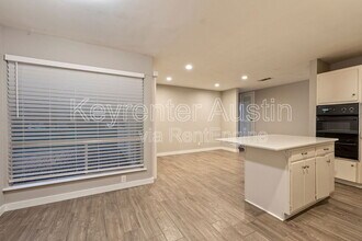 7004 Bryn Mawr Cove in Austin, TX - Building Photo - Building Photo