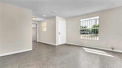5609 Golden Dr in Tampa, FL - Building Photo - Building Photo