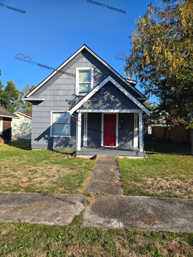 property at 171 SW Lewis St