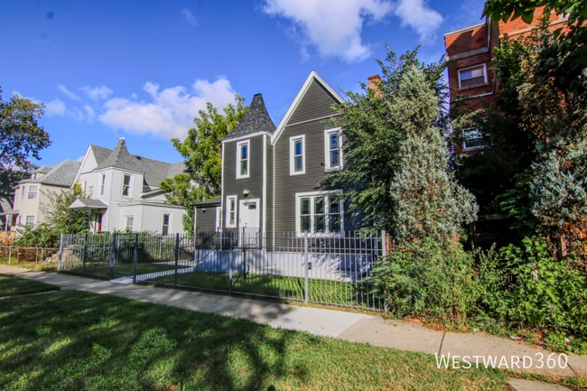 property at 7527 S Stewart Ave