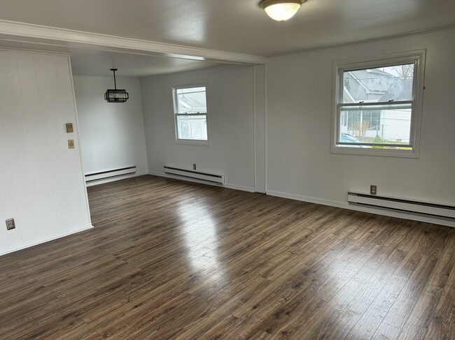 207 Grandview Ave in Ithaca, NY - Foto de edificio - Building Photo