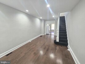 402 N Curley St in Baltimore, MD - Building Photo