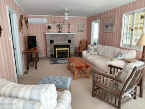 3320 Travis Point Way in Kattskill Bay, NY - Building Photo - Building Photo