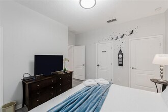 8961 Majesty Palm Rd in Kissimmee, FL - Building Photo - Building Photo