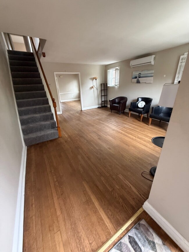 property at 3514 Ailsa Ave
