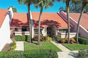 3504 SE Sandpiper Ct in Port St. Lucie, FL - Foto de edificio - Building Photo