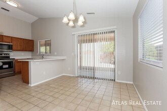 11018 W Mountain View Dr in Avondale, AZ - Foto de edificio - Building Photo