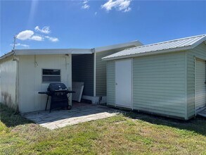 5611 Captain John Smith Loop in North Fort Myers, FL - Building Photo - Building Photo