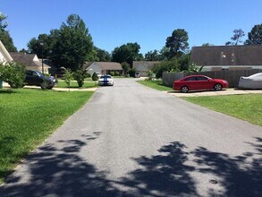 4535 Parkwood Ln E in Niceville, FL - Building Photo - Building Photo