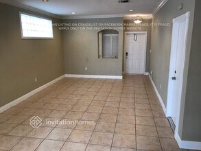 11205 Sunview Way in Hollywood, FL - Foto de edificio - Building Photo