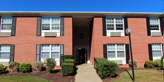 Forest Glen in Strasburg, VA - Foto de edificio