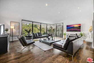 9596 Shirley Ln in Beverly Hills, CA - Building Photo - Building Photo
