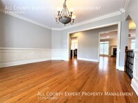 895 Lenox Ct NE in Atlanta, GA - Building Photo - Building Photo