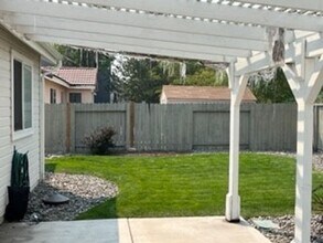 9689 Northrup Dr in Reno, NV - Building Photo - Building Photo