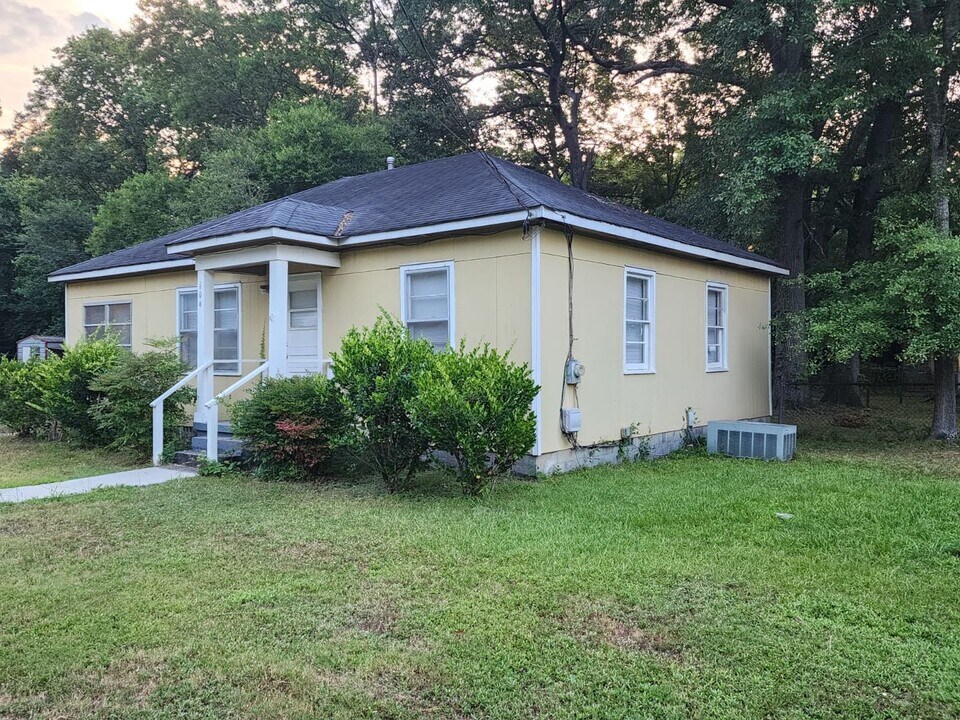 604 Morris Rd in Columbus, GA - Foto de edificio