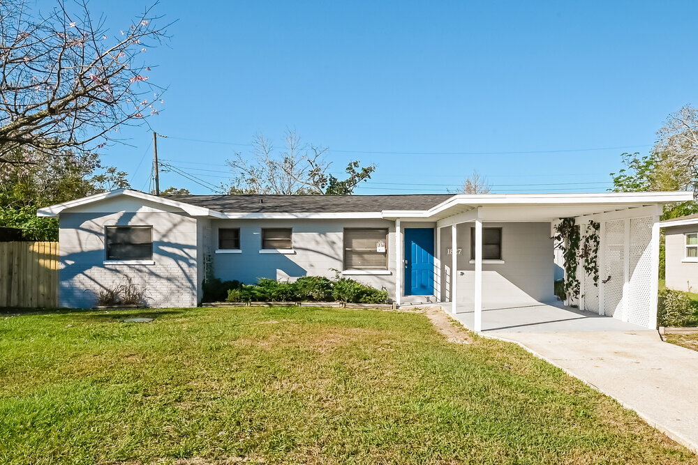 1827 Rotary Dr in Lakeland, FL - Building Photo