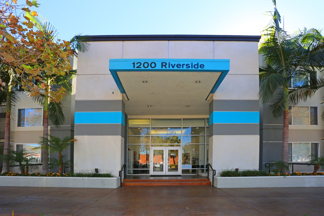 1200 Riverside in Burbank, CA - Foto de edificio