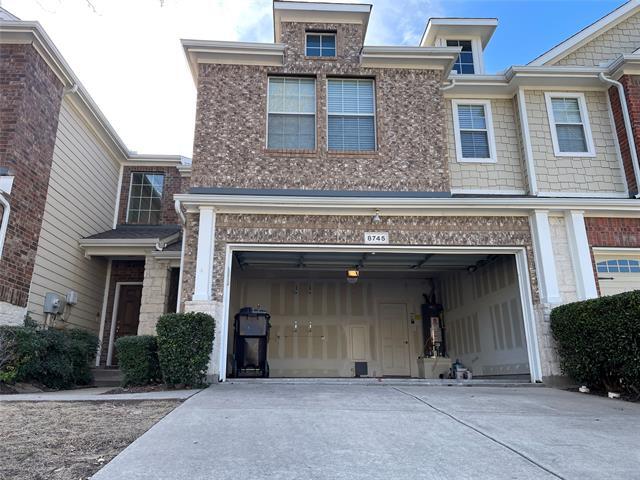 8745 Bigelow Dr