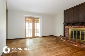 4009 Hounds Hill Dr in Florissant, MO - Building Photo - Building Photo