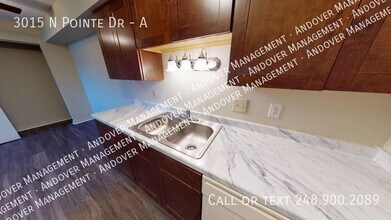 3015 N Pointe Dr-Unit -A in Jackson, MI - Building Photo - Building Photo