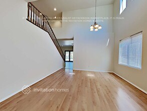 28522 Silverking Trail in Santa Clarita, CA - Building Photo - Building Photo