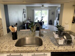 10003 Winding Lake Rd in Sunrise, FL - Building Photo - Building Photo