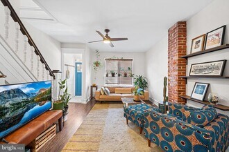 2214 S Hicks St in Philadelphia, PA - Building Photo - Building Photo