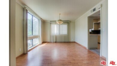 1854 S Beverly Glen Blvd in Los Angeles, CA - Building Photo - Building Photo