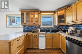 232 Harmony Rd N in Oshawa, ON - Building Photo - Building Photo