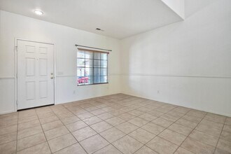 4811 Ventana Way in Oceanside, CA - Building Photo - Building Photo