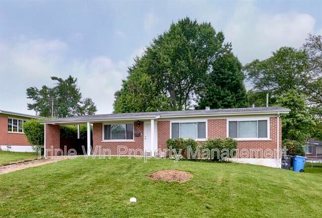 2700 Steeplechase Ln