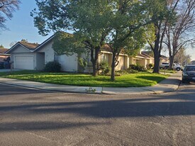 3904 Monteview Dr in Modesto, CA - Building Photo