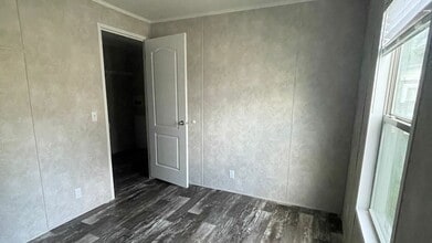 2640 Windy Hill Rd in Vincennes, IN - Building Photo - Building Photo