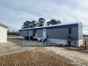 905 O B J Rd in Dunn, NC - Building Photo - Building Photo