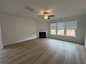 1327 Sunny Vly Ln in Braselton, GA - Building Photo - Building Photo